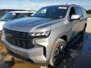 ✅ 2023 Chevrolet Suburban RST • VIN: 1GNSCEKD5PR291900 • Lot: 73796954. Wystawiony na Copart z przebiegiem Nie podano. Bezpłatny archiwum sprzedaży aukcyjnych z USA i szczegółowy raport historii pojazdu na DreamBid. Zdjęcie 1.