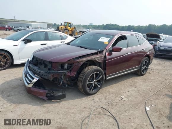 ✅ 2014 Honda Crosstour EX-L • VIN: 5J6TF2H55EL001393 • Lot: 42758406. Wystawiony na IAAI z przebiegiem 162 136 mil. Bezpłatny archiwum sprzedaży aukcyjnych z USA i szczegółowy raport historii pojazdu na DreamBid. Zdjęcie 18.