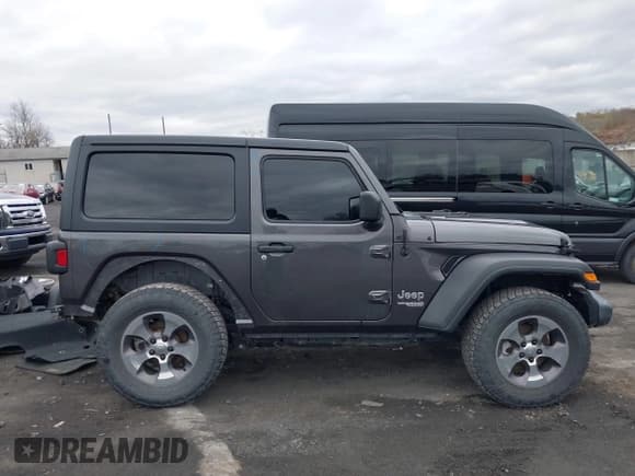 ✅ 2021 Jeep Wrangler Sport • VIN: 1C4GJXAN2MW541827 • Lot: 42037130. Listed on IAAI with 55,484 mi. Free auction sales archive from the USA and detailed vehicle history report at DreamBid. Image 14.