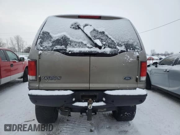 ✅ 2003 Ford Excursion Limited • VIN: 1FMSU43P53EB56437 • Lot: 87789995. Wystawiony na Copart z przebiegiem 161 571 mil. Bezpłatny archiwum sprzedaży aukcyjnych z USA i szczegółowy raport historii pojazdu na DreamBid. Zdjęcie 6.