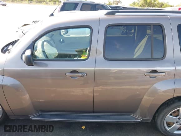 ✅ 2011 Chevrolet HHR LS • VIN: 3GNBAAFW9BS607895 • Lot: 42029086. Listed on IAAI with 98,149 mi. Free auction sales archive from the USA and detailed vehicle history report at DreamBid. Image 14.