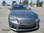 ✅ 2016 Lexus LS 460 • VIN: JTHBL5EF7G5140276 • Lot: 61060735. Wystawiony na Copart z przebiegiem 29 768 mil. Bezpłatny archiwum sprzedaży aukcyjnych z USA i szczegółowy raport historii pojazdu na DreamBid. Zdjęcie 14.