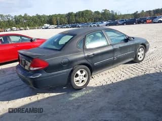 ✅ 2005 Ford Taurus SE • VIN: 1FAHP53245A150001 • Lot: 43767000. Wystawiony na IAAI z przebiegiem 222 089 mil. Bezpłatny archiwum sprzedaży aukcyjnych z USA i szczegółowy raport historii pojazdu na DreamBid. Zdjęcie 4.