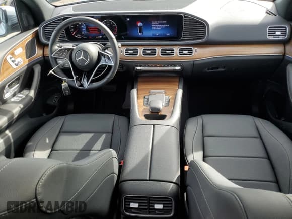 ✅ 2025 Mercedes-Benz GLE 350 • VIN: 4JGFB4FB8SB276174 • Лот: 47431665. Опубликован ранее на Copart с пробегом 3 717 миль. Бесплатный доступ к архиву аукционных продаж из США и подробный отчёт об истории автомобиля на DreamBid. Изображение 8.