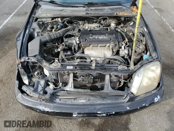 ✅ 1998 Honda Prelude • VIN: JHMBB6243WC003275 • Lot: 76692524. Wystawiony na Copart z przebiegiem 258 642 mil. Bezpłatny archiwum sprzedaży aukcyjnych z USA i szczegółowy raport historii pojazdu na DreamBid. Zdjęcie 11.