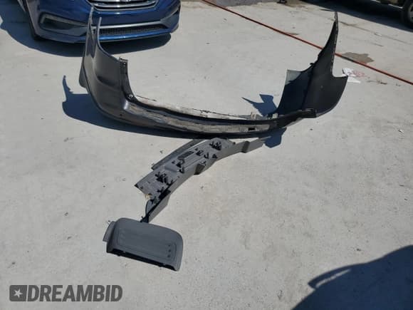 ✅ 2014 Chevrolet Traverse LT • VIN: 1GNKRHKDXEJ370538 • Лот: 72383454. Опубликован ранее на Copart с пробегом 159 839 миль. Бесплатный доступ к архиву аукционных продаж из США и подробный отчёт об истории автомобиля на DreamBid. Изображение 13.