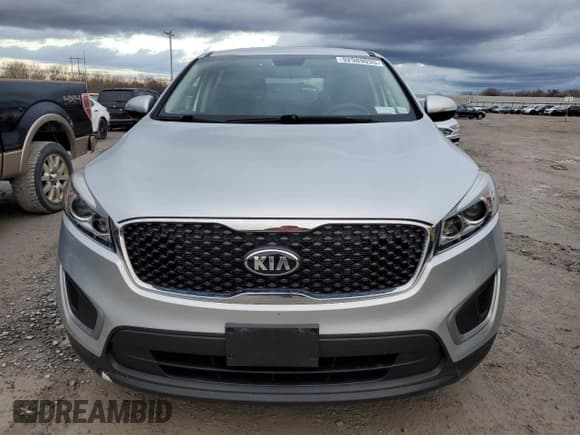 ✅ 2017 Kia Sorento LX • VIN: 5XYPG4A39HG250482 • Лот: 92989035. Опубликован ранее на Copart с пробегом 45 507 миль. Бесплатный доступ к архиву аукционных продаж из США и подробный отчёт об истории автомобиля на DreamBid. Изображение 5.