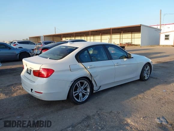 ✅ 2014 BMW 3 Series 328d • VIN: WBA3D3C54EK153662 • Лот: 43279701. Опубликован ранее на IAAI с пробегом 171 258 миль. Бесплатный доступ к архиву аукционных продаж из США и подробный отчёт об истории автомобиля на DreamBid. Изображение 4.