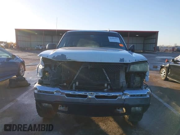✅ 2006 Chevrolet Silverado 2500HD LT1 • VIN: 1GCHK23D06F264669 • Lot: 41106561. Listed on IAAI with Not provided. Free auction sales archive from the USA and detailed vehicle history report at DreamBid. Image 13.