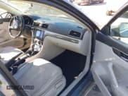 ✅ 2017 Volkswagen Passat SE • VIN: 1VWBT7A37HC014907 • Lot: 43559552. Listed on IAAI with 171,721 mi. Free auction sales archive from the USA and detailed vehicle history report at DreamBid. Image 5.