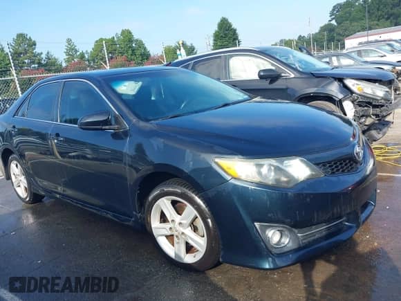 2012 Toyota Camry LE с VIN 4T1BF1FK3CU118235, выставлен на аукционе IAAI как лот 43015541 с пробегом 263 480 миль миль и . История ставок и продаж доступна на DreamBid. Изображение 13.