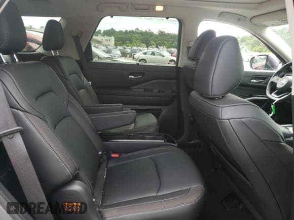 ✅ 2022 Nissan Pathfinder SL • VIN: 5N1DR3CD5NC211400 • Lot: 50835602. Listed on Copart with 8,649 mi. Free auction sales archive from the USA and detailed vehicle history report at DreamBid. Image 6.