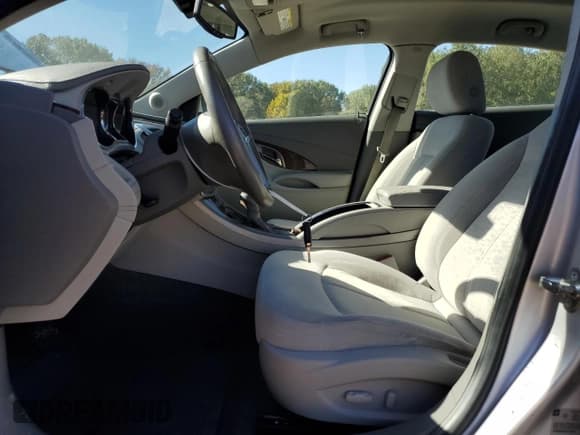 ✅ 2010 Buick LaCrosse CX • VIN: 1G4GB5EG4AF142745 • Lot: 90280375. Listed on Copart with 93,338 mi. Free auction sales archive from the USA and detailed vehicle history report at DreamBid. Image 7.