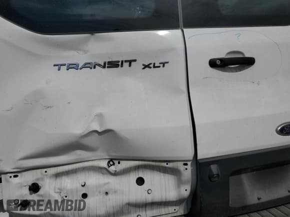 ✅ 2020 Ford Transit Passenger XL • VIN: 1FBAX2Y82LKA24237 • Lot: 68076885. Wystawiony na Copart z przebiegiem 123 866 mil. Bezpłatny archiwum sprzedaży aukcyjnych z USA i szczegółowy raport historii pojazdu na DreamBid. Zdjęcie 10.