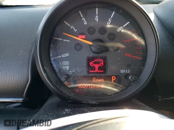 ✅ 2015 MINI Paceman S • VIN: WMWSS7C56FWS45133 • Lot: 74907084. Listed on Copart with 102,812 mi. Free auction sales archive from the USA and detailed vehicle history report at DreamBid. Image 9.