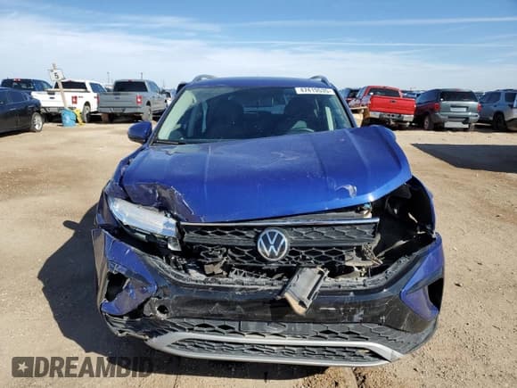 ✅ 2022 Volkswagen Taos SE • VIN: 3VVTX7B21NM046183 • Lot: 48811375. Listed on Copart with 42,102 mi. Free auction sales archive from the USA and detailed vehicle history report at DreamBid. Image 5.