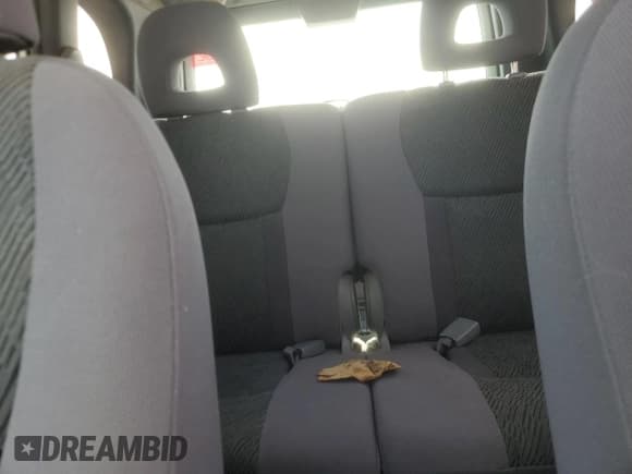 ✅ 2001 Toyota RAV4 • VIN: JTEHH20V816003113 • Лот: 82111615. Опубликован ранее на Copart с пробегом 96 304 миль. Бесплатный доступ к архиву аукционных продаж из США и подробный отчёт об истории автомобиля на DreamBid. Изображение 10.