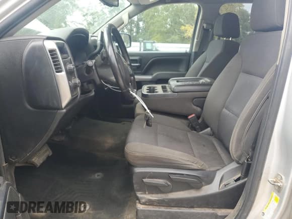 ✅ 2018 Chevrolet Silverado 1500 LT • VIN: 1GCVKREC2JZ294392 • Lot: 85343305. Wystawiony na Copart z przebiegiem 176 910 mil. Bezpłatny archiwum sprzedaży aukcyjnych z USA i szczegółowy raport historii pojazdu na DreamBid. Zdjęcie 7.