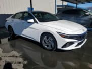 ✅ 2025 Hyundai Elantra SEL Convenience • VIN: KMHLS4DG7SU017391 • Лот: 90752415. Опубликован ранее на Copart с пробегом 5 996 миль. Бесплатный доступ к архиву аукционных продаж из США и подробный отчёт об истории автомобиля на DreamBid. Изображение 4.