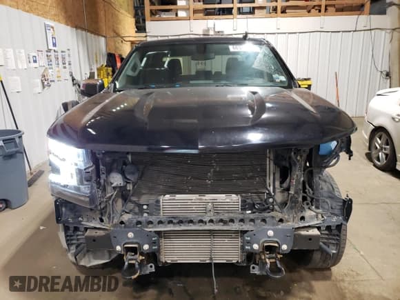 ✅ 2019 Chevrolet Silverado 1500 LT • VIN: 1GCPYDEK4KZ356295 • Lot: 68390485. Wystawiony na Copart z przebiegiem 52 885 mil. Bezpłatny archiwum sprzedaży aukcyjnych z USA i szczegółowy raport historii pojazdu na DreamBid. Zdjęcie 5.