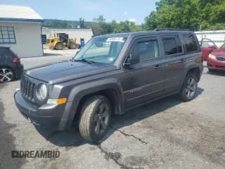 ✅ 2015 Jeep Patriot Latitude • VIN: 1C4NJRFB0FD417670 • Lot: 66906175. Listed on Copart with 118,620 mi. Free auction sales archive from the USA and detailed vehicle history report at DreamBid. Image 1.