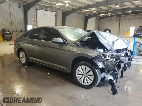 ✅ 2019 Volkswagen Jetta S • VIN: 3VWC57BU4KM043809 • Лот: 65880985. Опубликован ранее на Copart с пробегом 134 145 миль. Бесплатный доступ к архиву аукционных продаж из США и подробный отчёт об истории автомобиля на DreamBid. Изображение 4.