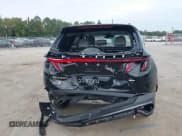 ✅ 2025 Hyundai Tucson SEL Convenience • VIN: 3KMJCCDE3SE017563 • Lot: 43297822. Wystawiony na IAAI z przebiegiem 10 019 mil. Bezpłatny archiwum sprzedaży aukcyjnych z USA i szczegółowy raport historii pojazdu na DreamBid. Zdjęcie 16.