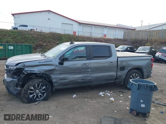 ✅ 2020 Chevrolet Silverado 1500 RST • VIN: 1GCUYEEL6LZ235092 • Lot: 40941939. Wystawiony na IAAI z przebiegiem 83 623 mil. Bezpłatny archiwum sprzedaży aukcyjnych z USA i szczegółowy raport historii pojazdu na DreamBid. Zdjęcie 14.