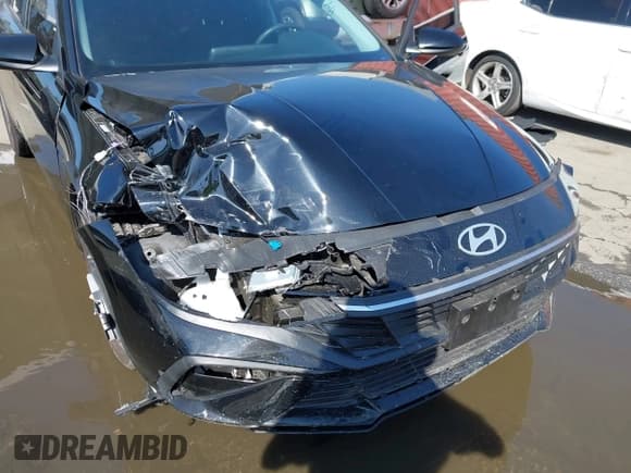 ✅ 2024 Hyundai Elantra SEL • VIN: KMHLM4DG4RU804349 • Lot: 43345019. Listed on IAAI with 35,484 mi. Free auction sales archive from the USA and detailed vehicle history report at DreamBid. Image 6.