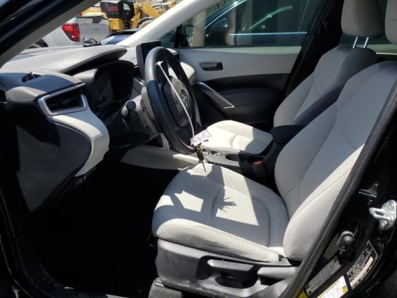 ✅ 2024 Toyota Corolla Cross L • VIN: 7MUAAAAG3RV103819 • Lot: 68372065. Listed on Copart with 13,653 mi. Free auction sales archive from the USA and detailed vehicle history report at DreamBid. Image 7.