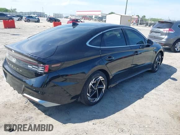 2025 Hyundai Sonata SEL Convenience with VIN KMHL14JA4SA466449, listed as a IAAI auction lot 42307726 with 2,000 mi miles and . Bid and sale history available at DreamBid. Image 4.