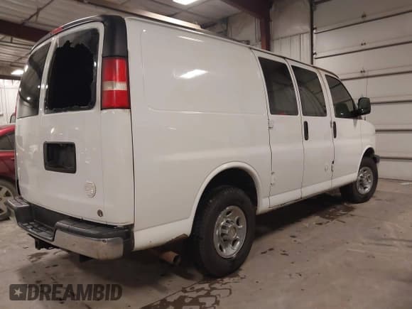 ✅ 2014 Chevrolet Express Cargo • VIN: 1GCWGFCGXE1145405 • Lot: 41331839. Listed on IAAI with 204,793 mi. Free auction sales archive from the USA and detailed vehicle history report at DreamBid. Image 4.