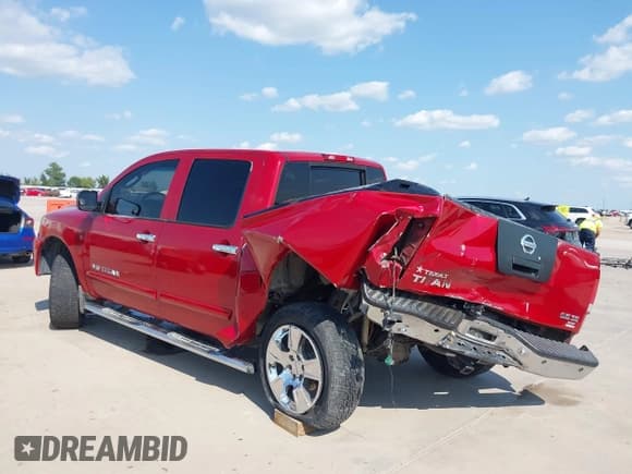✅ 2006 Nissan Titan SE • VIN: 1N6BA07A46N509974 • Lot: 42947472. Wystawiony na IAAI z przebiegiem 240 382 mil. Bezpłatny archiwum sprzedaży aukcyjnych z USA i szczegółowy raport historii pojazdu na DreamBid. Zdjęcie 3.