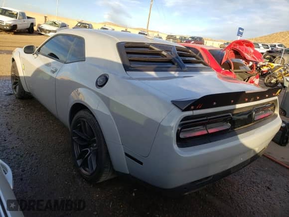 ✅ 2020 Dodge Challenger R/T Scat Pack • VIN: 2C3CDZFJ2LH222940 • Lot: 37745773. Wystawiony na Copart z przebiegiem 29 481 mil. Bezpłatny archiwum sprzedaży aukcyjnych z USA i szczegółowy raport historii pojazdu na DreamBid. Zdjęcie 2.