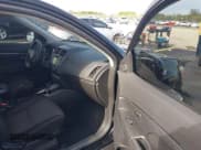 ✅ 2018 Mitsubishi Outlander ES • VIN: JA4AP3AU3JU008178 • Lot: 42743085. Wystawiony na IAAI z przebiegiem 131 066 mil. Bezpłatny archiwum sprzedaży aukcyjnych z USA i szczegółowy raport historii pojazdu na DreamBid. Zdjęcie 5.