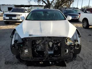 ✅ 2017 Kia K900 Luxury • VIN: KNALW4D45H6036076 • Lot: 83567944. Listed on Copart with 59,820 mi. Free auction sales archive from the USA and detailed vehicle history report at DreamBid. Image 5.