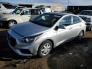 ✅ 2018 Hyundai Accent SE • VIN: 3KPC24A3XJE028551 • Лот: 42152025. Опубликован ранее на Copart с пробегом 48 349 миль. Бесплатный доступ к архиву аукционных продаж из США и подробный отчёт об истории автомобиля на DreamBid. Изображение 1.