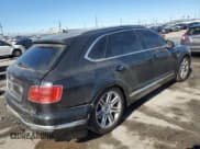 ✅ 2019 Bentley Bentayga V8 • VIN: SJAAM2ZV0KC024580 • Lot: 46690005. Listed on Copart with 46,452 mi. Free auction sales archive from the USA and detailed vehicle history report at DreamBid. Image 3.