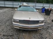 ✅ 1995 Cadillac DeVille • VIN: 1G6KD52B8SU208201 • Lot: 64588395. Wystawiony na Copart z przebiegiem 98 881 mil. Bezpłatny archiwum sprzedaży aukcyjnych z USA i szczegółowy raport historii pojazdu na DreamBid. Zdjęcie 5.