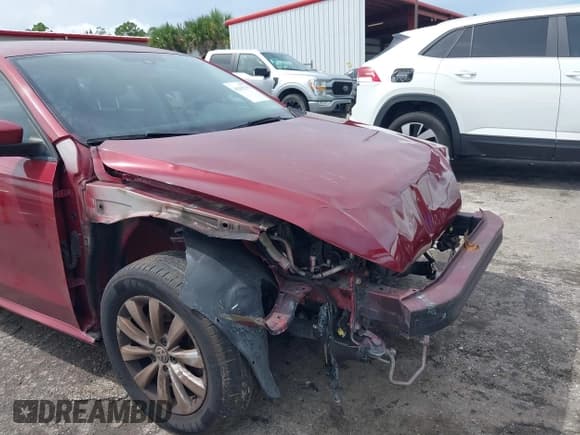 ✅ 2015 Volkswagen Passat Limited Edition • VIN: 1VWAT7A37FC047608 • Lot: 40495135. Listed on IAAI with 112,573 mi. Free auction sales archive from the USA and detailed vehicle history report at DreamBid. Image 6.