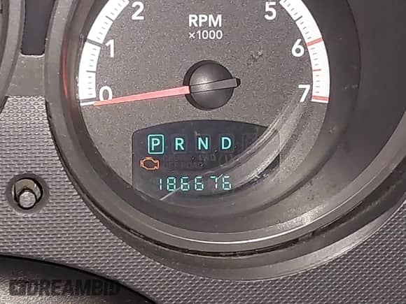 2008 Dodge Nitro R/T with VIN 1D8GT58638W218746, listed as a IAAI auction lot 42200153 with 186,676 mi miles and . Bid and sale history available at DreamBid. Image 15.