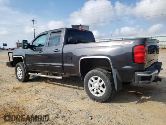 ✅ 2015 Chevrolet Silverado 2500HD LT • VIN: 1GC2KVEG2FZ533591 • Lot: 81406885. Wystawiony na Copart z przebiegiem 133 698 mil. Bezpłatny archiwum sprzedaży aukcyjnych z USA i szczegółowy raport historii pojazdu na DreamBid. Zdjęcie 2.
