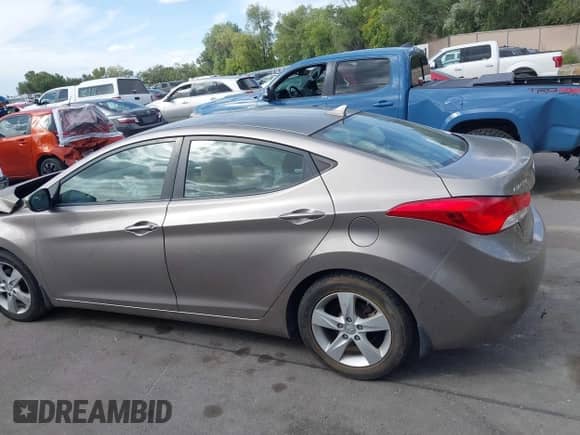 2013 Hyundai Elantra Limited with VIN 5NPDH4AE0DH199720, listed as a IAAI auction lot 43192359 with 118,383 mi miles and . Bid and sale history available at DreamBid. Image 15.