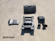 ✅ 2022 Chevrolet Silverado 1500 LT Trail Boss • VIN: 1GCPYFED5NZ169908 • Lot: 72050845. Wystawiony na Copart z przebiegiem Nie podano. Bezpłatny archiwum sprzedaży aukcyjnych z USA i szczegółowy raport historii pojazdu na DreamBid. Zdjęcie 12.