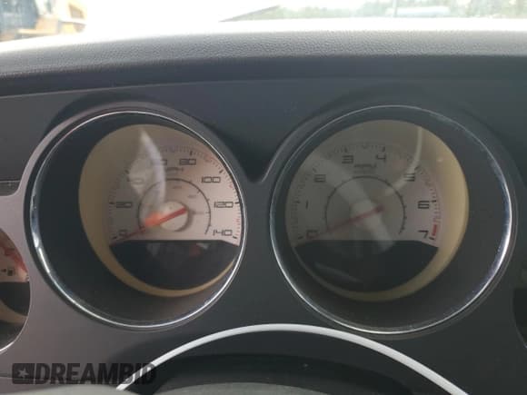 ✅ 2012 Dodge Challenger SXT Plus • VIN: 2C3CDYAG2CH186253 • Lot: 72973094. Wystawiony na Copart z przebiegiem Nie podano. Bezpłatny archiwum sprzedaży aukcyjnych z USA i szczegółowy raport historii pojazdu na DreamBid. Zdjęcie 9.