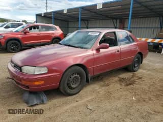 ✅ 1993 Toyota Camry • VIN: 4T1VK12E1PU094452 • Lot: 71094864. Wystawiony na Copart z przebiegiem 224 027 mil. Bezpłatny archiwum sprzedaży aukcyjnych z USA i szczegółowy raport historii pojazdu na DreamBid. Zdjęcie 1.