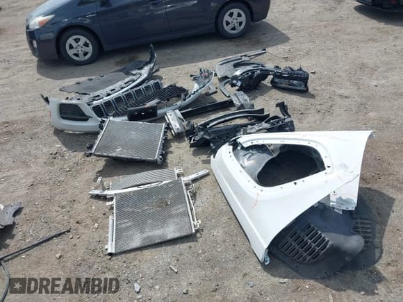 ✅ 2022 Jeep Grand Cherokee Altitude • VIN: 1C4RJHAG7N8633554 • Lot: 42357951. Listed on IAAI with 51,423 mi. Free auction sales archive from the USA and detailed vehicle history report at DreamBid. Image 12.