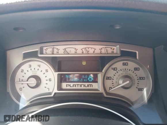 ✅ 2010 Ford F-150 XL • VIN: 1FTFW1EVXAFB82047 • Лот: 43365722. Опубликован ранее на IAAI с пробегом 143 581 миль. Бесплатный доступ к архиву аукционных продаж из США и подробный отчёт об истории автомобиля на DreamBid. Изображение 7.