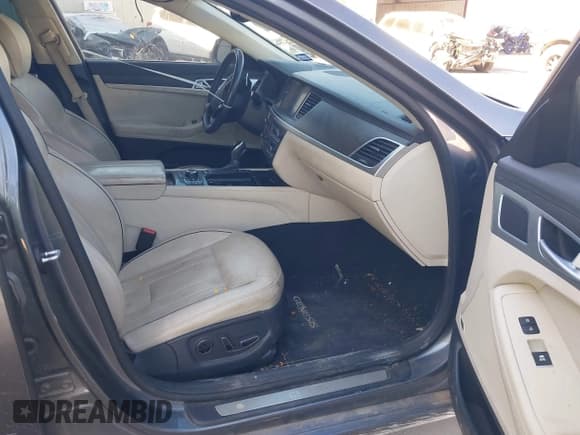 ✅ 2015 Hyundai Genesis 3.8L • VIN: KMHGN4JE5FU088431 • Лот: 43659018. Опубликован ранее на IAAI с пробегом 147 588 миль. Бесплатный доступ к архиву аукционных продаж из США и подробный отчёт об истории автомобиля на DreamBid. Изображение 5.