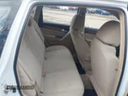 ✅ 2011 Chevrolet Aveo 2LT • VIN: KL1TG6DE0BB251679 • Lot: 41315875. Wystawiony na IAAI z przebiegiem 109 142 mil. Bezpłatny archiwum sprzedaży aukcyjnych z USA i szczegółowy raport historii pojazdu na DreamBid. Zdjęcie 8.